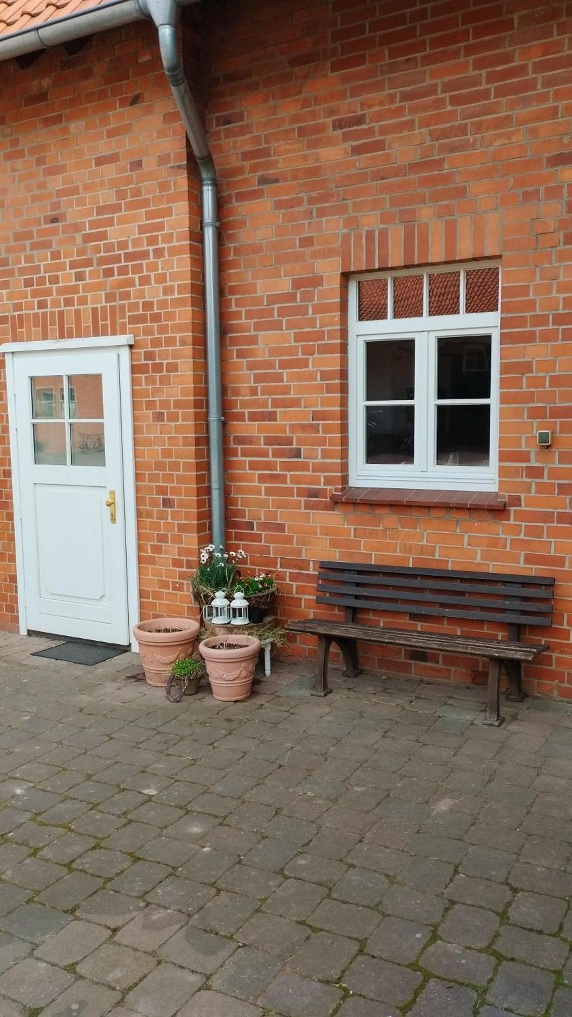 Wohnen Auf Dem Bauernhof Lejlighed Laatzen Eksteriør billede
